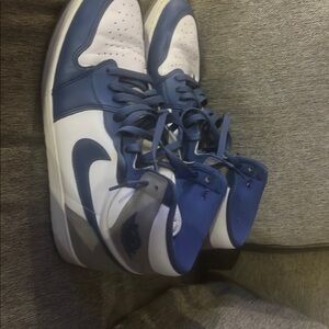 Nike Men's Blue and White Sneakers Jordans